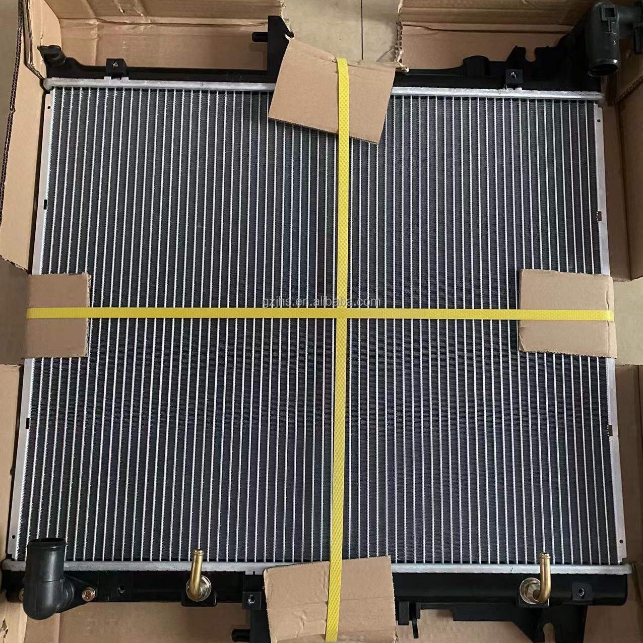 21460-3XC0A Aluminum Radiator for Nissan NV350 Caravan