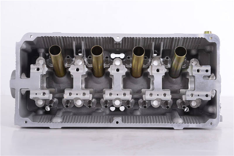 4G18(FWD) OE MD344154 for Mitsubishi Cylinder Head - Product Image 3 of 6 - OEM MD344154