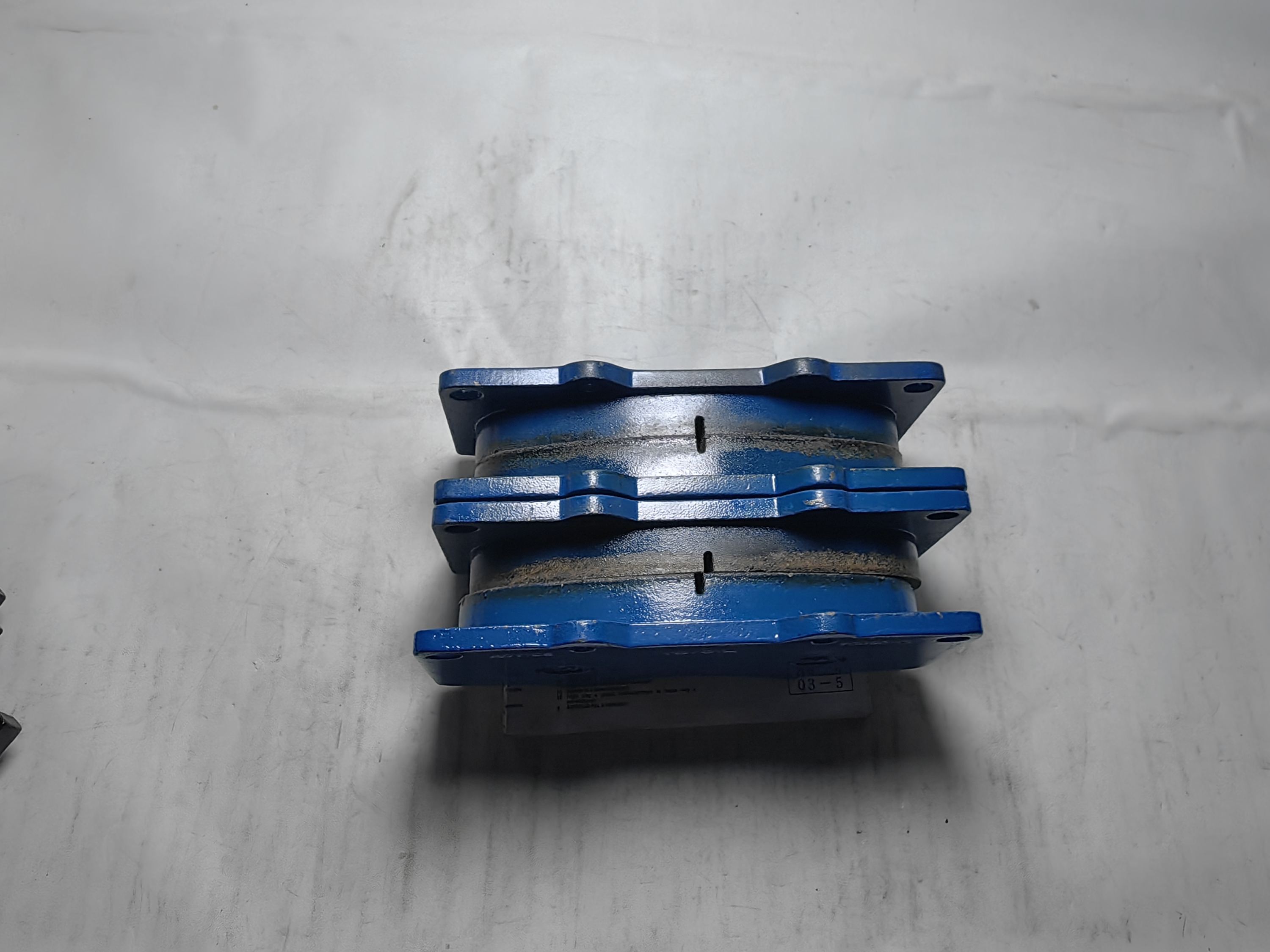 D976 Brake Pads for Toyota Hilux Mitsubishi Pajero OEM 04465-04070