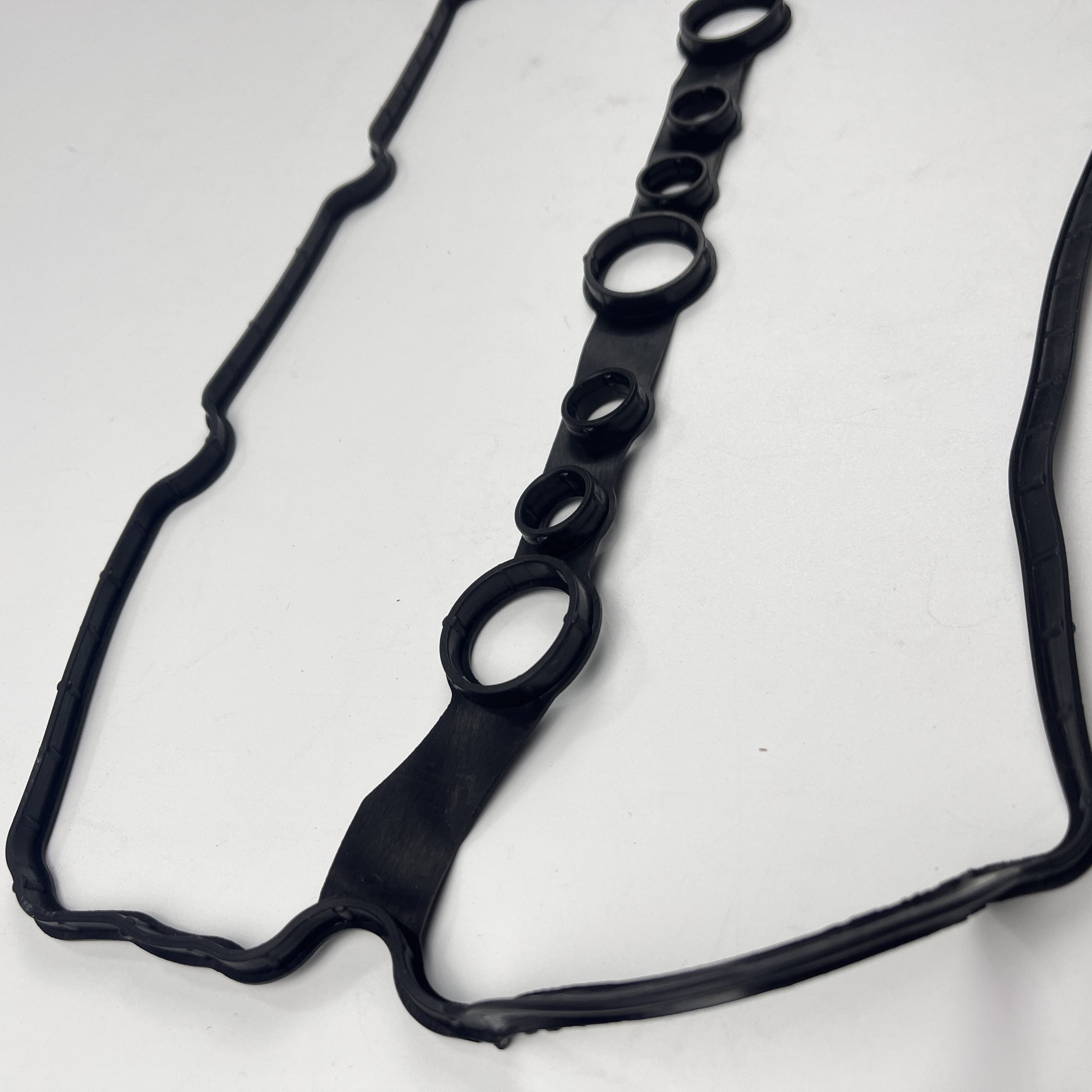 OEM 11213-0E010 Engine Valve Cover Gasket for Toyota 2GD-FTV 1GD-FTV - Product Image 3 of 5 - OEM 11213-0E010