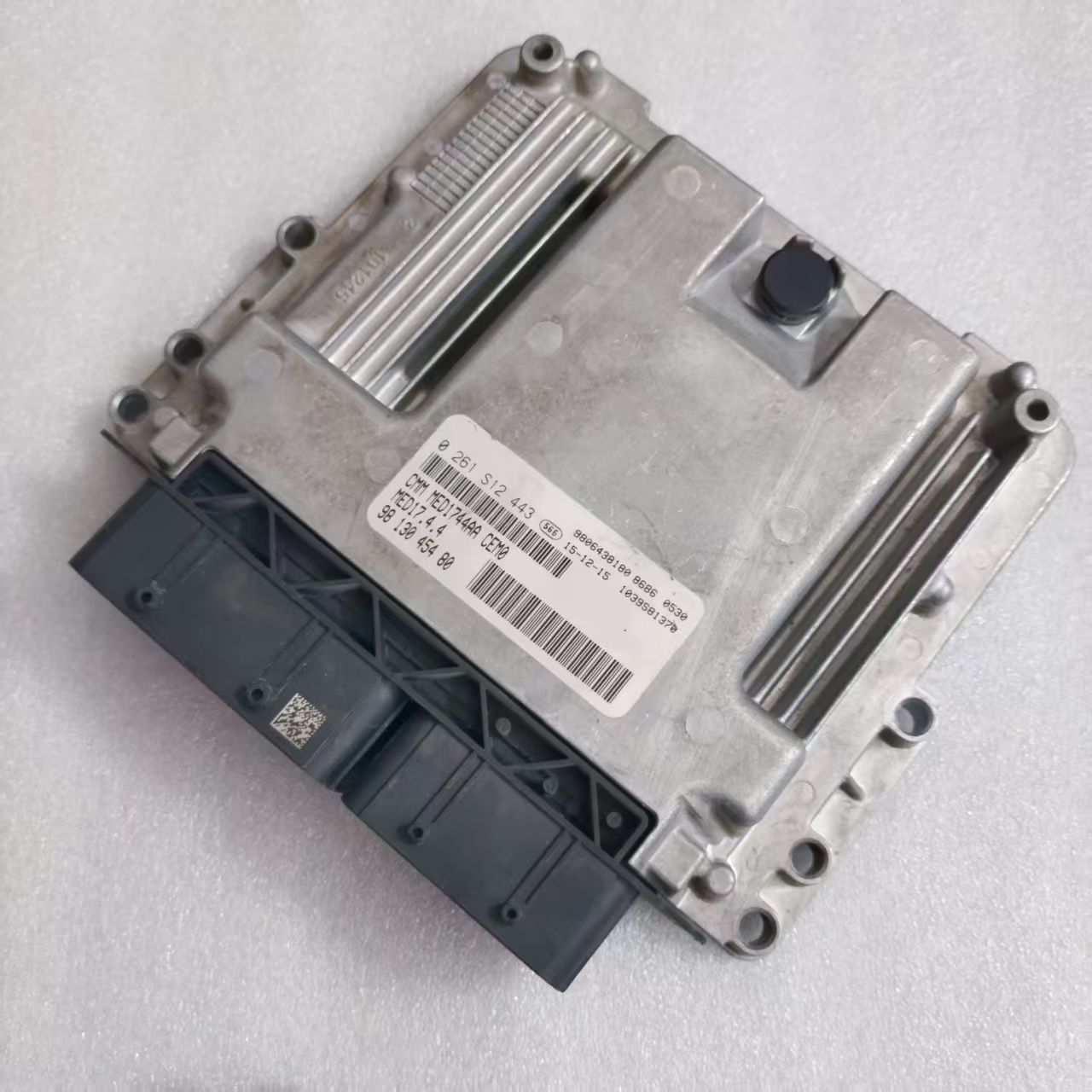 OEM 9813045480 Used ECU for Peugeot Citroen 1.6T MED17.4.4 - фото 4